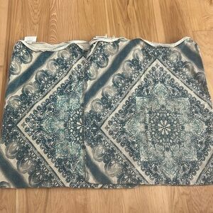 Vintage Pottery Barn Pillow Covers in excellent condition - BoHo Anthro Vibes